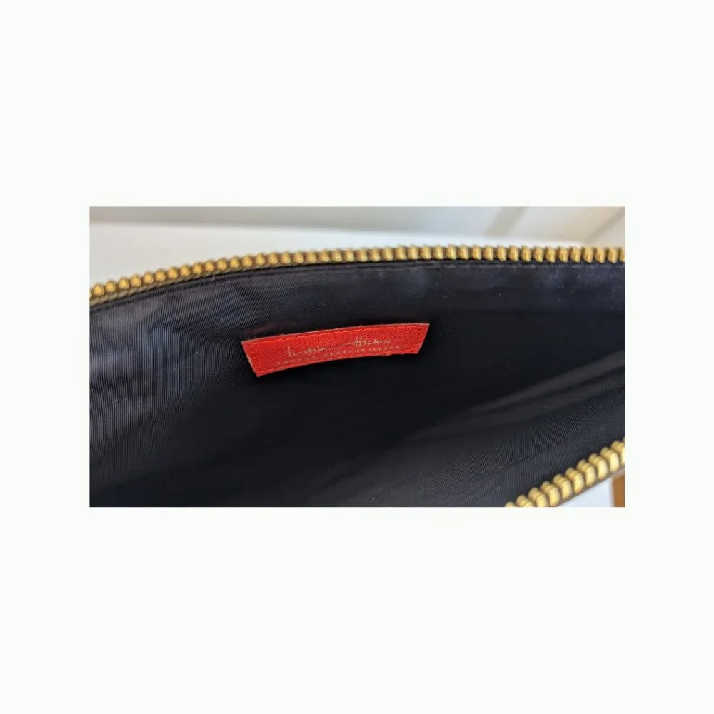 INDIA HICKS "Stripe GRAPHICKS" Black Crossbody Bag | NWOT Adjustable Strap Purse - Picture 4 of 5